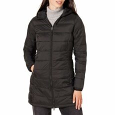Amazon Essentials Women's Lightweight Water-Resistant Hooded Puffer Coat (Available in Plus Sizes)