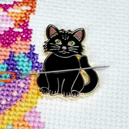 Meloca Designs Cat Needle Minder for Cross Stitch, Embroidery, Sewing, Quilting, Needlework, Dressmaking and Haberdashery 2 Meloca Designs Cat Needle Minder for Cross Stitch, Embroidery, Sewing, Quilting, Needlework, Dressmaking and Haberdashery - Image 2