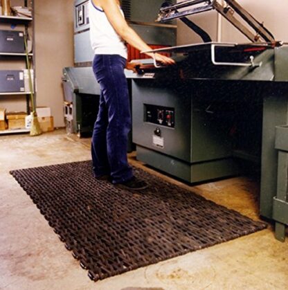 Durable Durite Recycled Tire-Link Outdoor Entrance Mat - Image 4