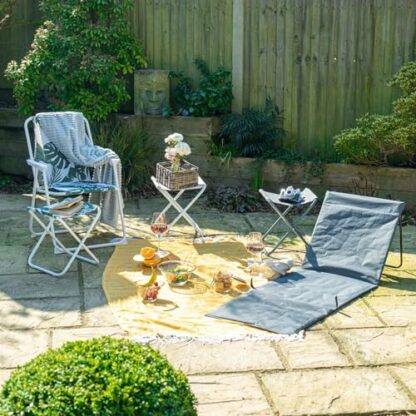 Harbour Housewares Classic Folding Stool - Image 3