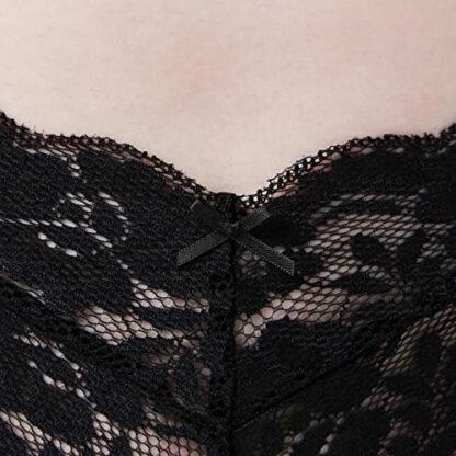 Iris & Lilly Women's Lace Cheeky Brazilian Knickers, Pack of 3 - Image 4