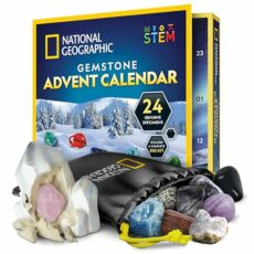 NATIONAL GEOGRAPHIC Gemstone Advent Calendar 2023 - Advent Calendar for Kids with 24 Gemstones, Complete Rock Collection Christmas Countdown Calendar, Mini Gemstone Dig Kit (English-Only Version)