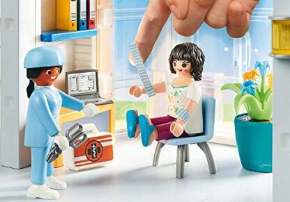 Playmobil 70191 City Life Hospital Clinic, With Lighting Effects, For Children Ages 4+, Multicolour, 58.5 x 12.5 x 38.5 cm 3 Playmobil 70191 City Life Hospital Clinic, With Lighting Effects, For Children Ages 4+, Multicolour, 58.5 x 12.5 x 38.5 cm - Image 3