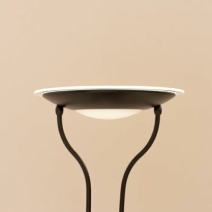 ValueLights Beata Integrated LED Floor Lamp - Image 4